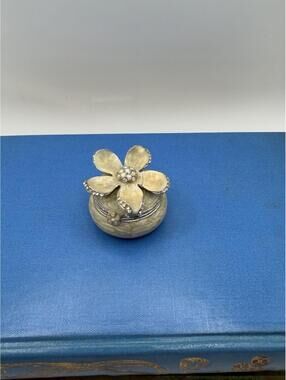 Jay Strongwater Flower Trinket Box